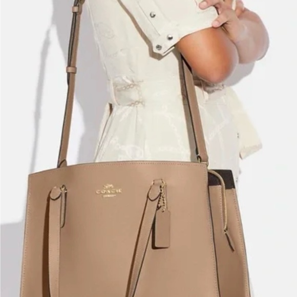 Coach Handbags - Coach cream Leather carryall bag
